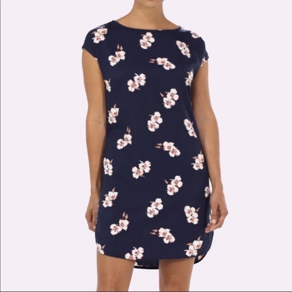 Patagonia floral blue summer dress with pockets